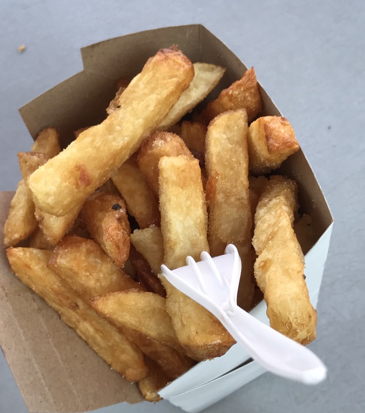 Fitzs Fries | 1088 Bridge St, Manotick, ON K4M 1J2, Canada | Phone: (613) 883-3743