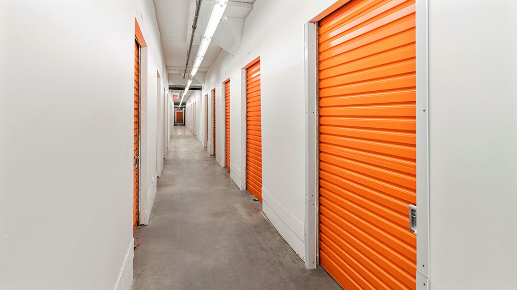 Public Storage | 380 Bd Sir-Wilfrid-Laurier, Saint-Lambert, QC J4R 2L2, Canada | Phone: (450) 465-9970