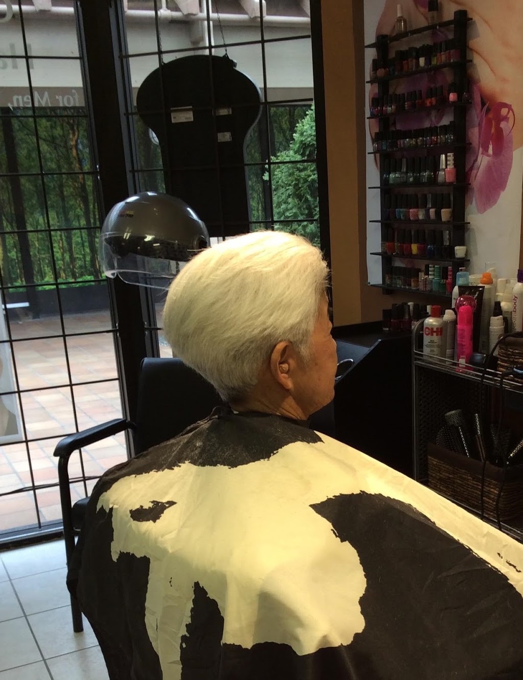 TA Hair Salon | 1601 Burnwood Dr #3, Burnaby, BC V5A 4H1, Canada | Phone: (604) 421-1292