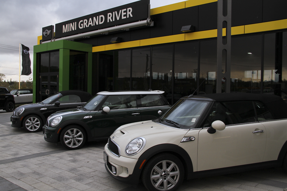 MINI Grand River | 1800 Victoria St N, Kitchener, ON N2B 3E5, Canada | Phone: (519) 747-0269