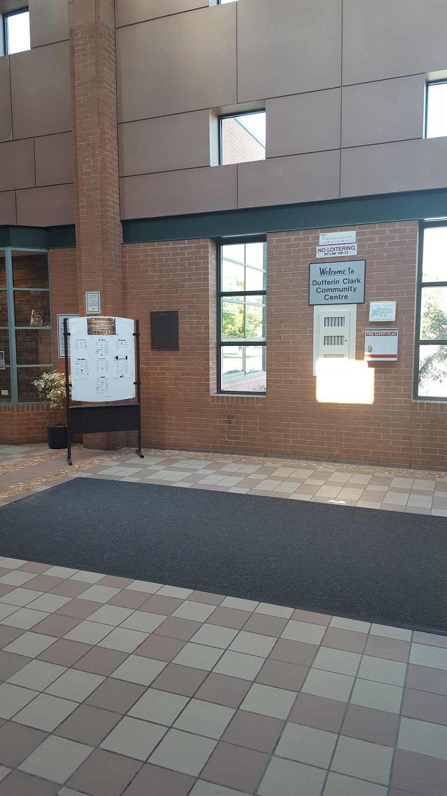 Dufferin Clark Library | 1441 Clark Ave W, Thornhill, ON L4J 7R4, Canada | Phone: (905) 653-7323