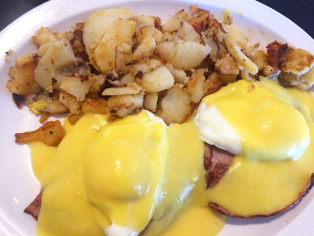 Dearborn Restaurant | 105 Lexington Rd, Waterloo, ON N2J 4R7, Canada | Phone: (519) 746-0321