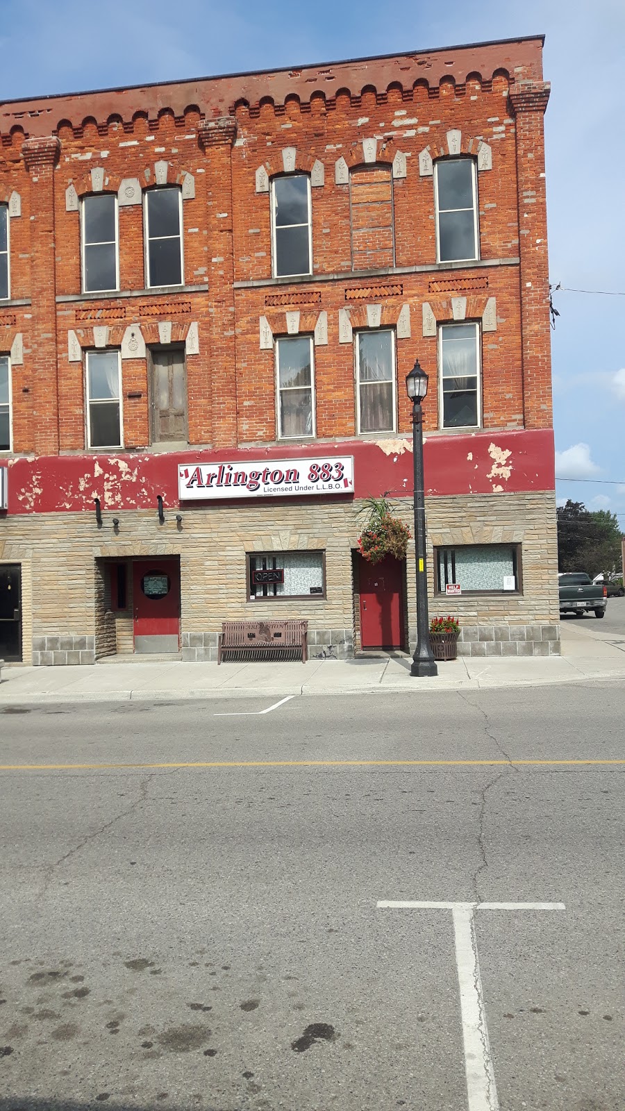 Arlington 883 | 30 Main St E, Ridgetown, ON N0P 2C0, Canada | Phone: (226) 494-2188