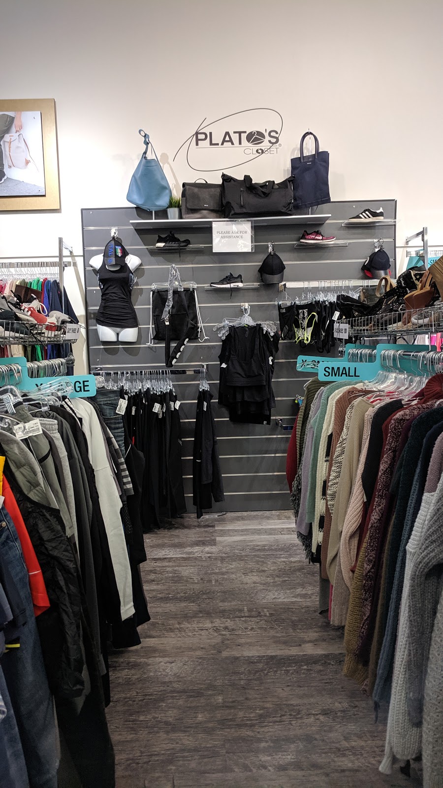 Platos Closet Vaughan | 7887 Weston Rd, Woodbridge, ON L4L 1A6, Canada | Phone: (905) 856-2828