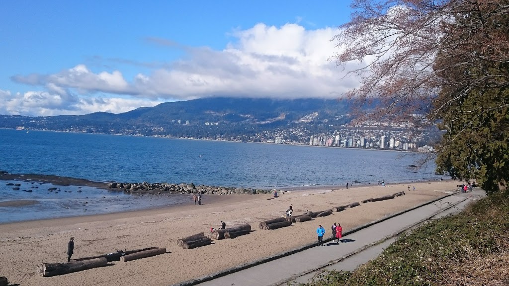 Chevron | 3690 Westmount Rd, West Vancouver, BC V7V 3G9, Canada | Phone: (604) 922-6211