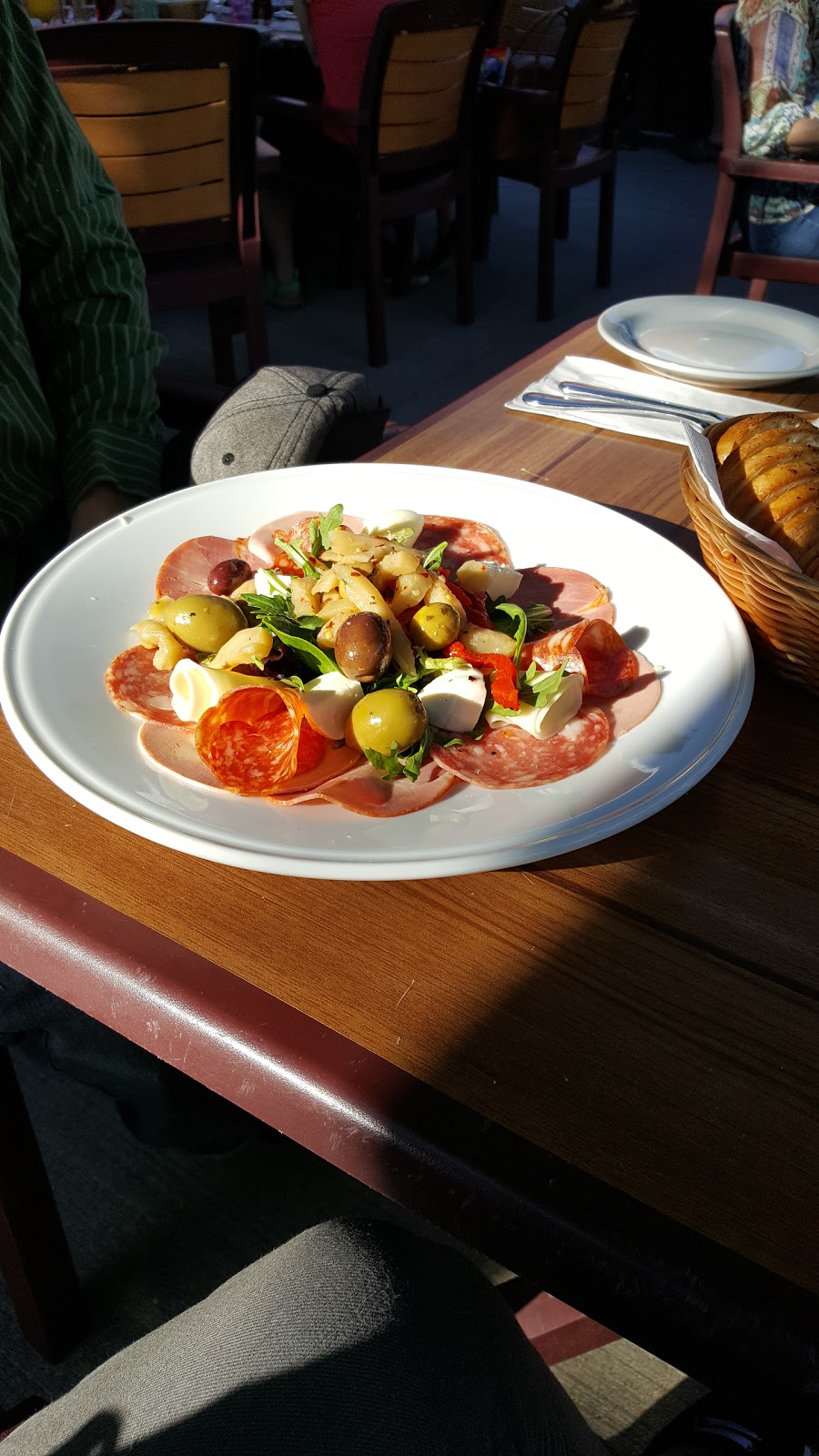 Caffe Mio | 1379 Wellington St. W, Ottawa, ON K1Y 3C2, Canada | Phone: (613) 761-5510