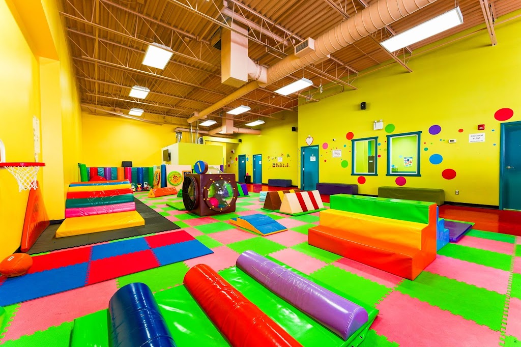 Little Town Childcare and Montessori | 122 Queens Plate Dr, Etobicoke, ON M9W 0B4, Canada | Phone: (647) 333-1450