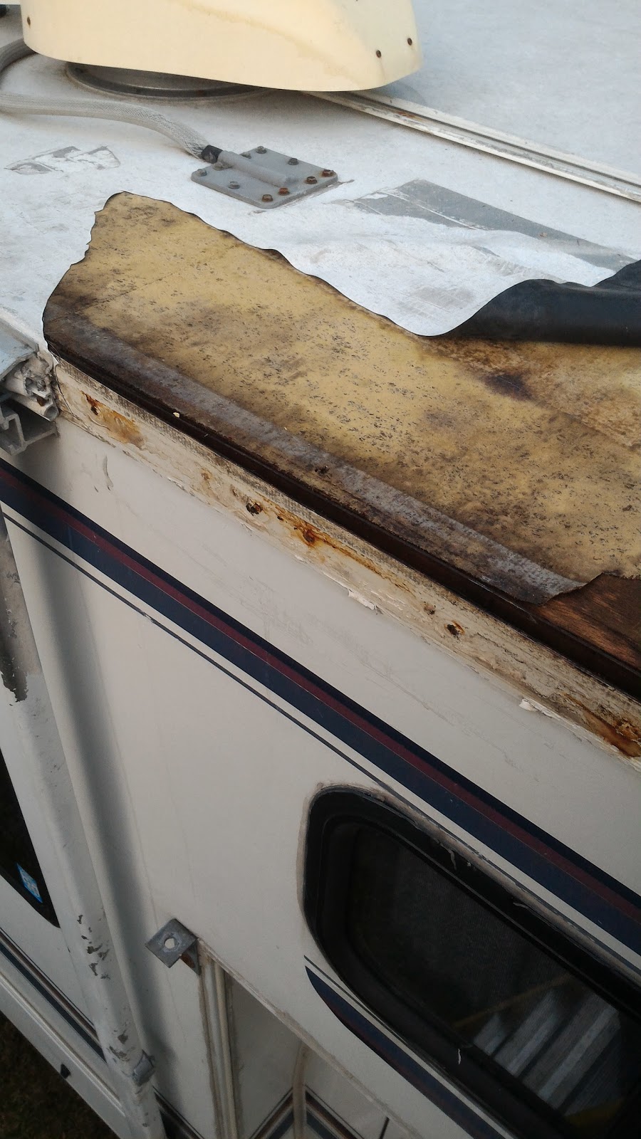 Trekker RV | 2184 Durham Regional Hwy 2, Bowmanville, ON L1C 3K7, Canada | Phone: (905) 439-4949