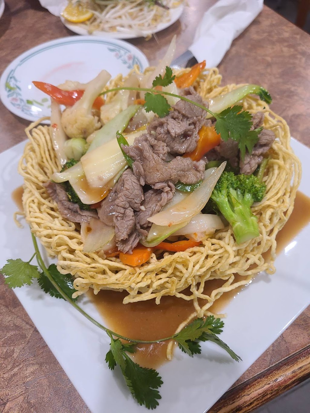 Pho Huydat Vietnamese Noodle House | 311 19 St NW, Calgary, AB T2N 2J2, Canada | Phone: (403) 270-8818