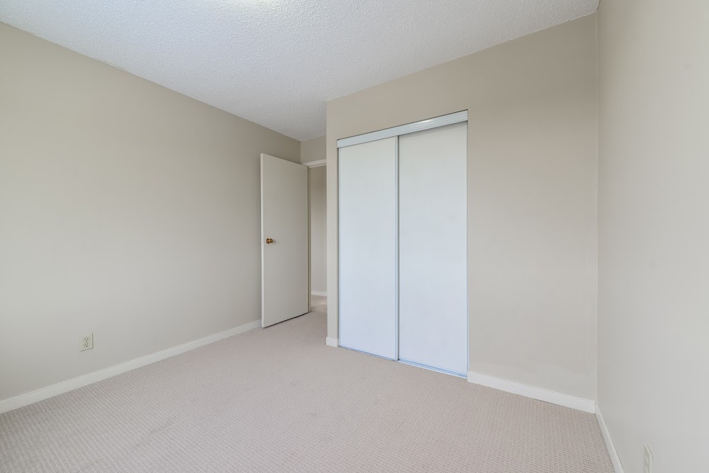 Marlborough Manor | 14535 54 St NW, Edmonton, AB T5A 3R4, Canada | Phone: (780) 415-5549