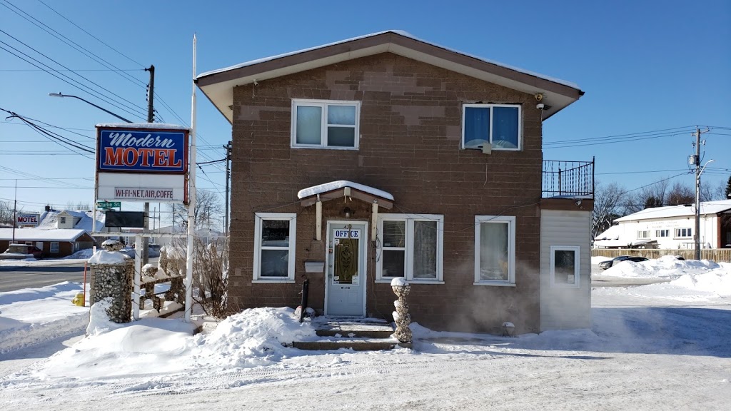 Modern Motel | 430 Cumberland St N, Thunder Bay, ON P7A 4R2, Canada | Phone: (807) 344-4352