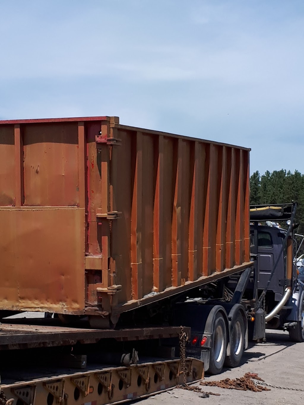 Transport Jacques Leblond Inc | 2 Rue Joseph-Alfred-Pelletier, Rivière-du-Loup, QC G5R 0E1, Canada | Phone: (418) 868-1781
