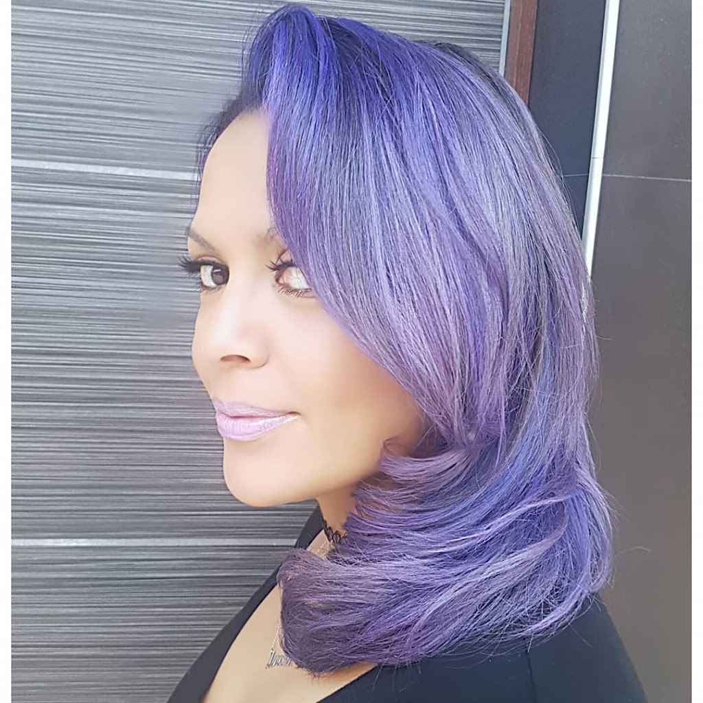 Chatters Hair Salon | 1644 Hillside Ave #38, Victoria, BC V8T 2C5, Canada | Phone: (250) 592-1444