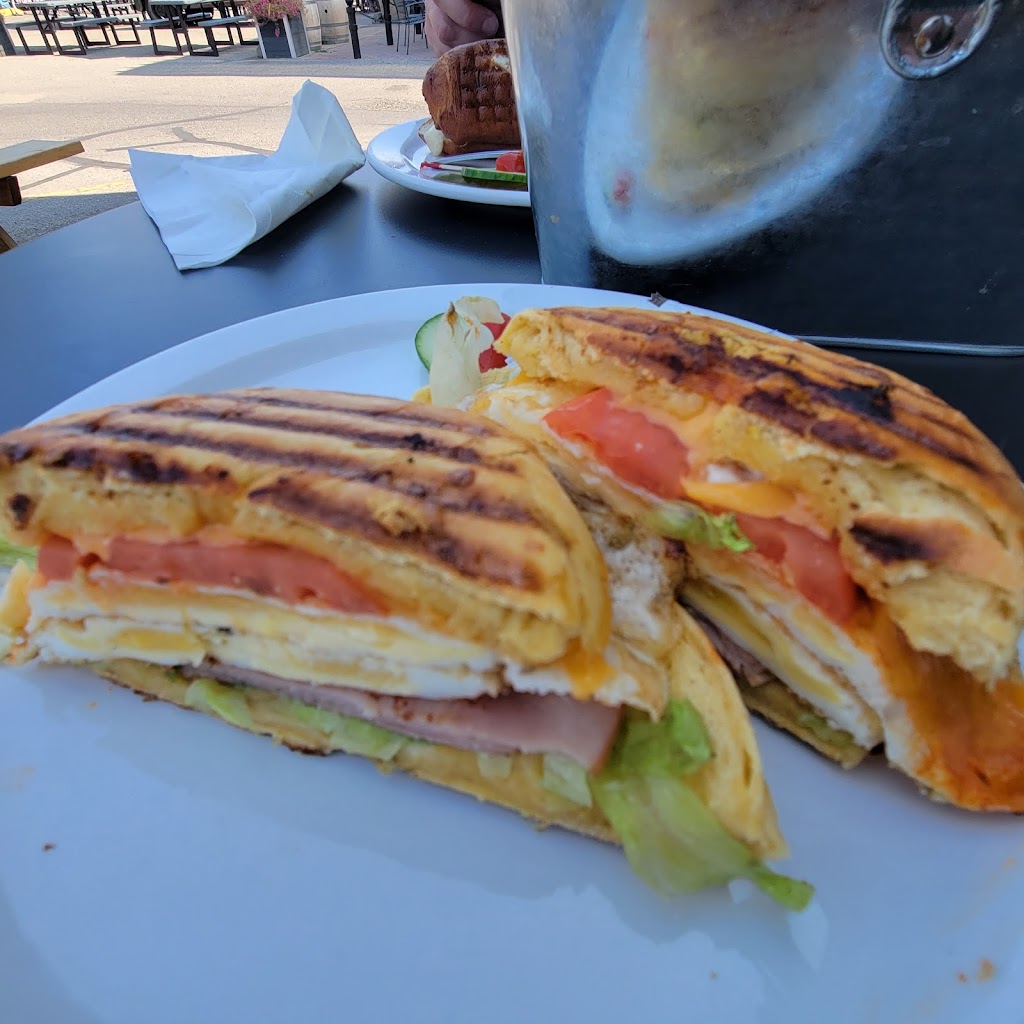 Sweetgrass Deli & Eatery | 1-49 Elizabeth St, Okotoks, AB T1S 1A6, Canada | Phone: (403) 995-4454