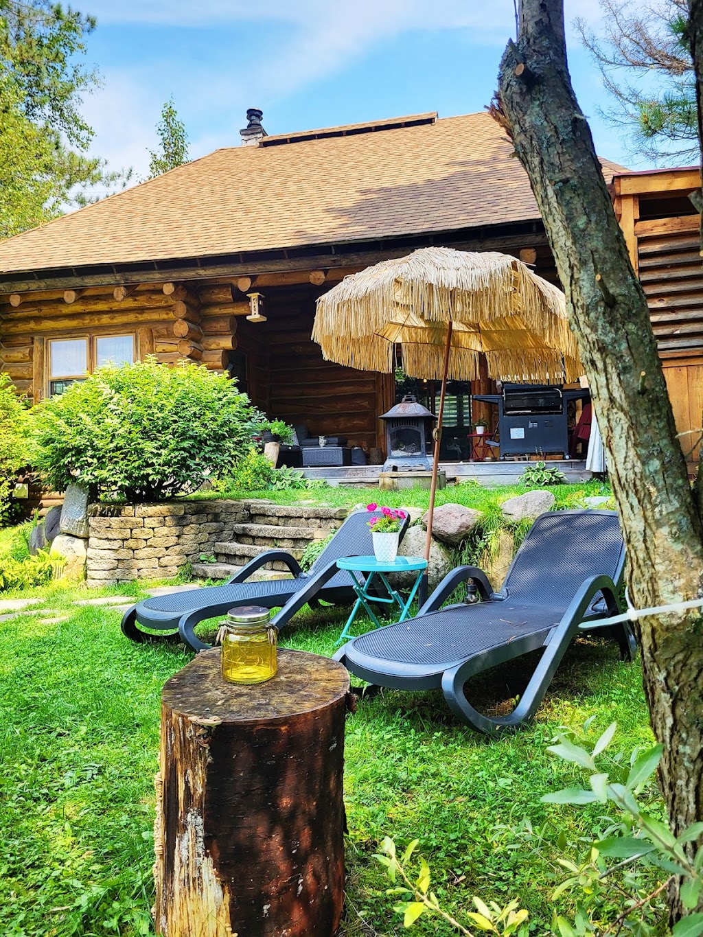 Le Féeria Chalet & Spa | 2480 Chem. des Îles, Entrelacs, QC J0T 2E0, Canada | Phone: (514) 518-6127