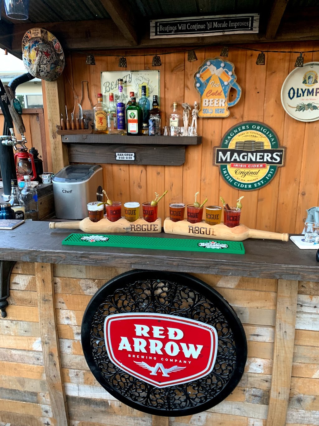 Sollsons bar | Golab Pl, Duncan, BC V9L 5H2, Canada | Phone: (250) 710-4815