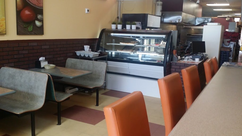 Pizza Savoureuse | 5110 Rue Beaubien E, Montréal, QC H1T 1V7, Canada | Phone: (514) 253-0101