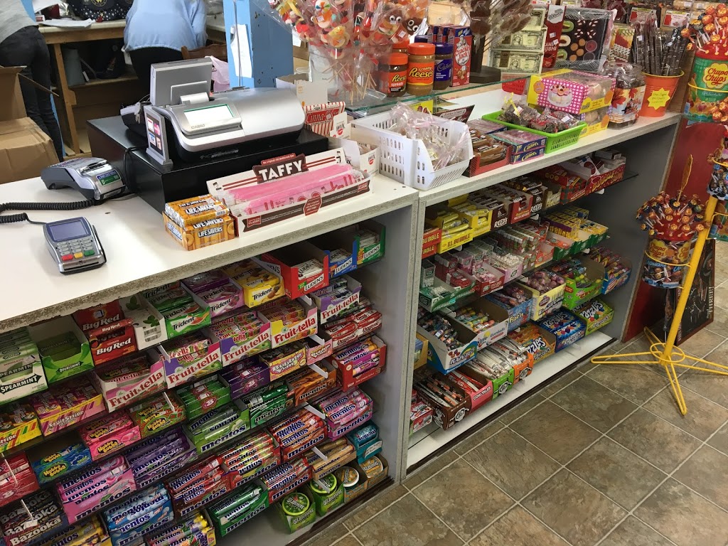 The Candy Shoppe | 8903 11 Hwy North,, Orillia, ON L3V 6H3, Canada | Phone: (705) 327-8337