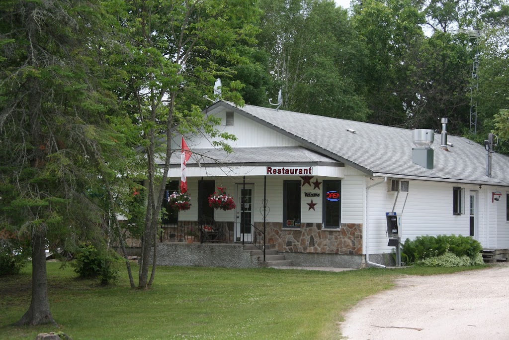 Riverview Lodge | Eleanor Lake Whiteshell Provincial Park, Seven Sisters Falls, MB R0E 1Y0, Canada | Phone: (204) 348-7607