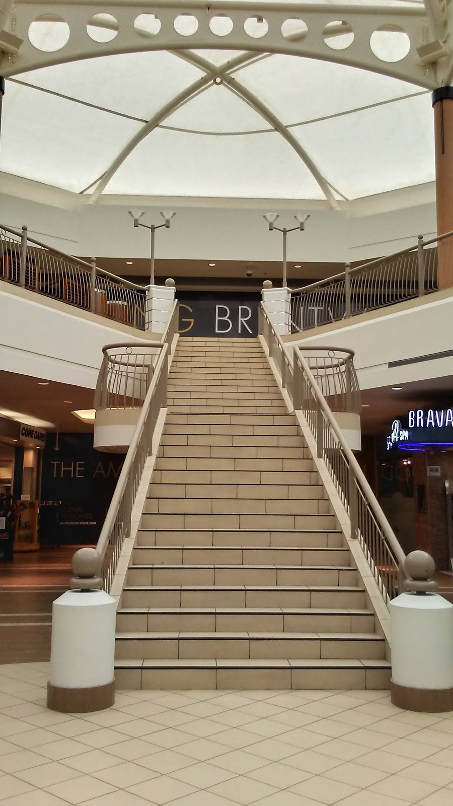 Brentwood Town Centre | 4567 Lougheed Hwy, Burnaby, BC V5C 3Z6, Canada | Phone: (604) 298-7314