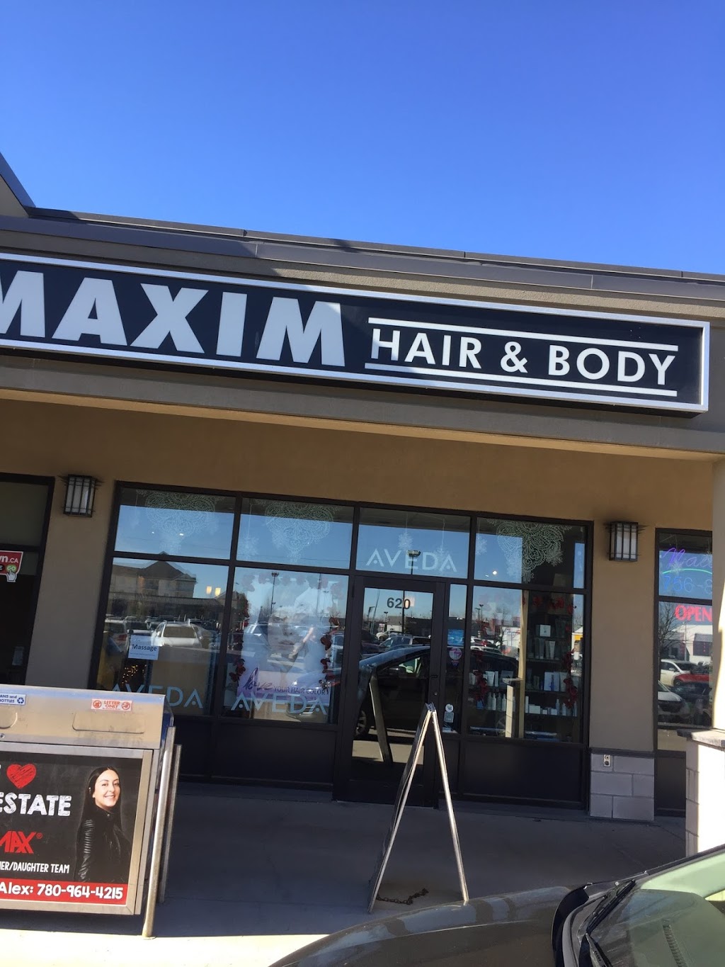Maxim Hair & Body | 620 Riverbend Square NW, Edmonton, AB T6R 2E3, Canada | Phone: (780) 436-2229