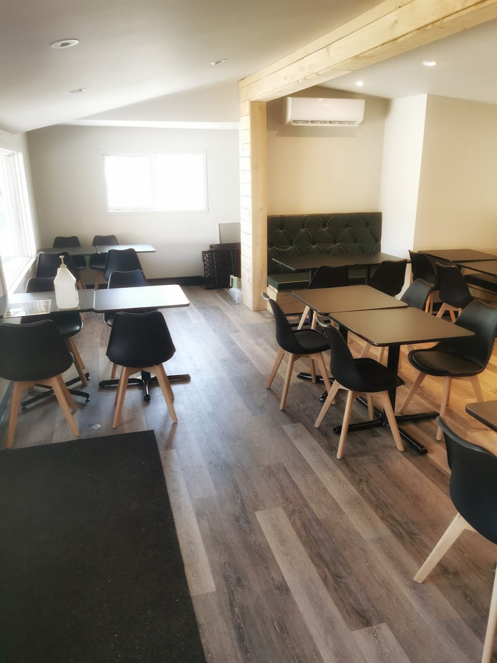 Paskoya Resto-Traiteur | 552 Chem. des Patriotes, Saint-Denis-sur-Richelieu, QC J0H 1K0, Canada | Phone: (450) 787-2565