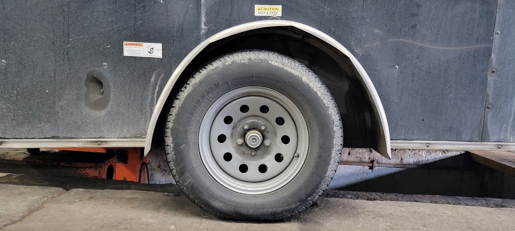 Ressorts Rive Sud Ltd - Centre TruckPro | Entrée sur la rue J.-A.-Bombardier, 1570-C Bd de Montarville, Boucherville, QC J4B 5Y3, Canada | Phone: (450) 641-1304