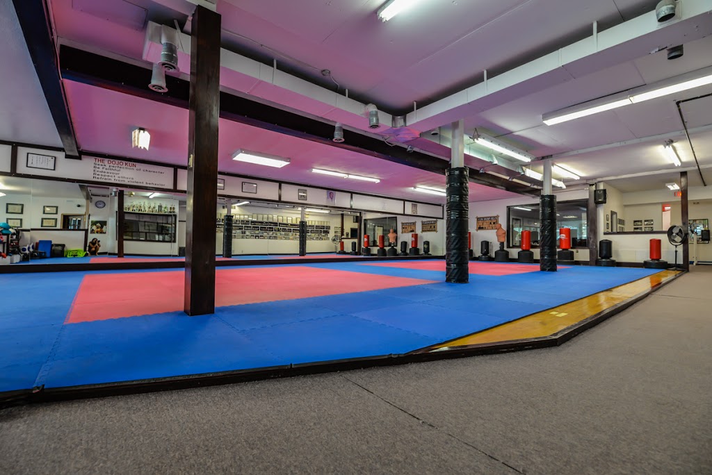 Jenning School Of Karate | 16 John St W, Bradford, ON L3Z 2B3, Canada | Phone: (905) 775-1413
