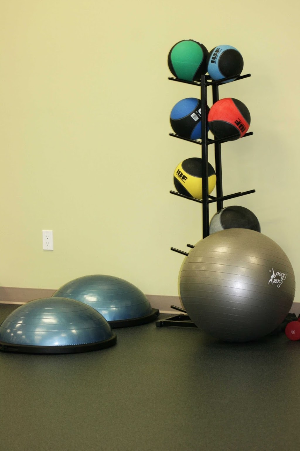 DURHAM FITNESS CENTRE | 245 Elm St E, Durham, ON N0G 1R0, Canada | Phone: (519) 369-6361