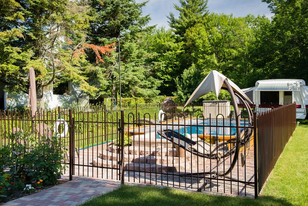 cloture vision fence | 25 Rue Lefebvre N local 7, Lachute, QC J8H 3R8, Canada | Phone: (514) 829-3422