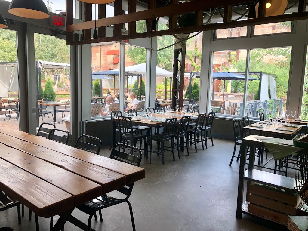 Cafe Belong | 550 Bayview Ave, Toronto, ON M4W 3X8, Canada | Phone: (416) 901-8234