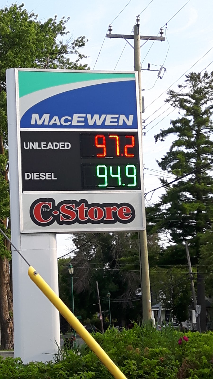 MacEwen Russell | gas station | 1112 Concession St, Russell, ON K4R 1C8, Canada | 6134455332 OR +1 613-445-5332