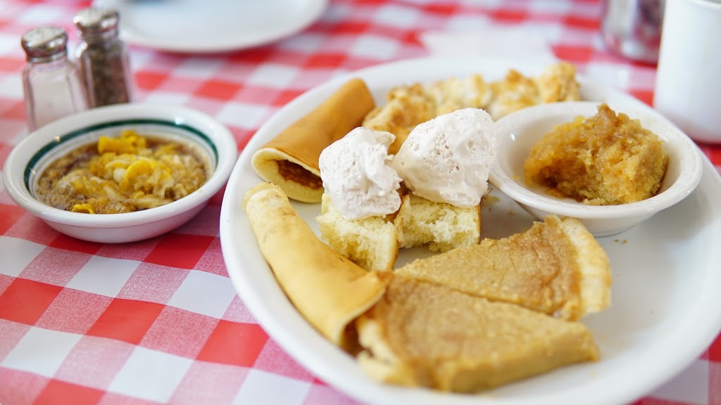 Cabane A Sucre Au Milieu Des Champs | 7000 Rang Saint Vincent, Mirabel, QC J7N 2T6, Canada | Phone: (450) 258-2635