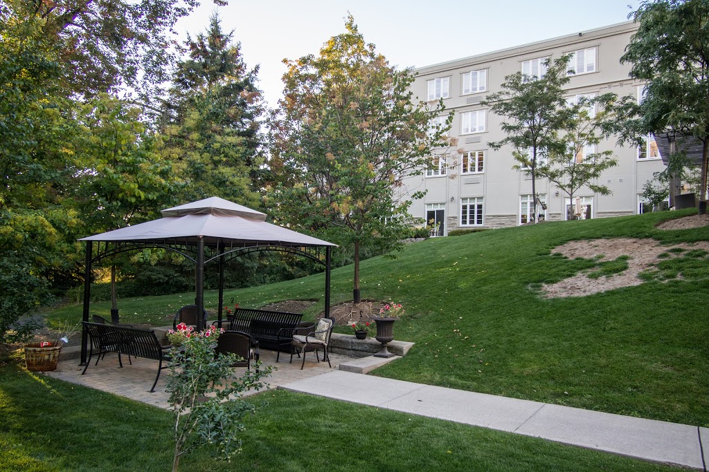 Traditions of Durham Retirement Residence | 1255 Bloor St E, Oshawa, ON L1H 0B3, Canada | Phone: (905) 432-0002