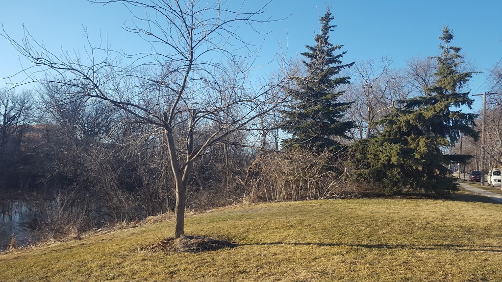 Omand Park | 1430 Portage Ave, Winnipeg, MB R3G 0W2, Canada