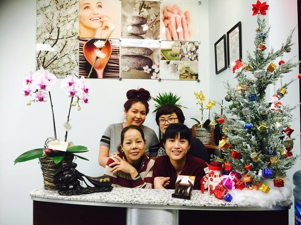 Gibsons Nail Spa | 900 Gibsons Way, Gibsons, BC V0N 1V7, Canada | Phone: (604) 840-9696