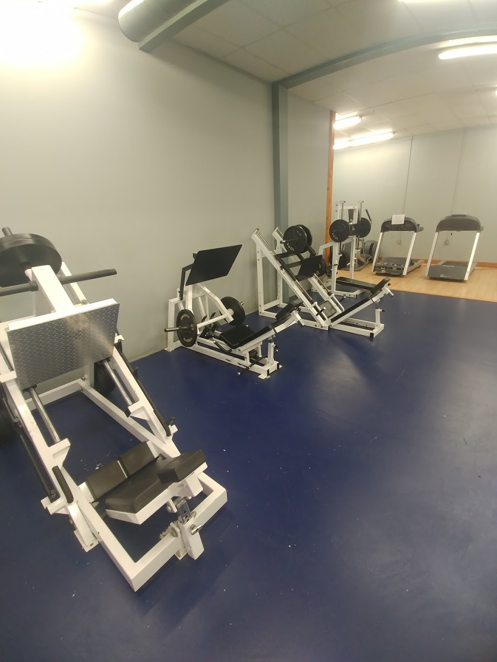 The Weight Room | 402 Laclie St, Orillia, ON L3V 4P5, Canada | Phone: (705) 327-7125