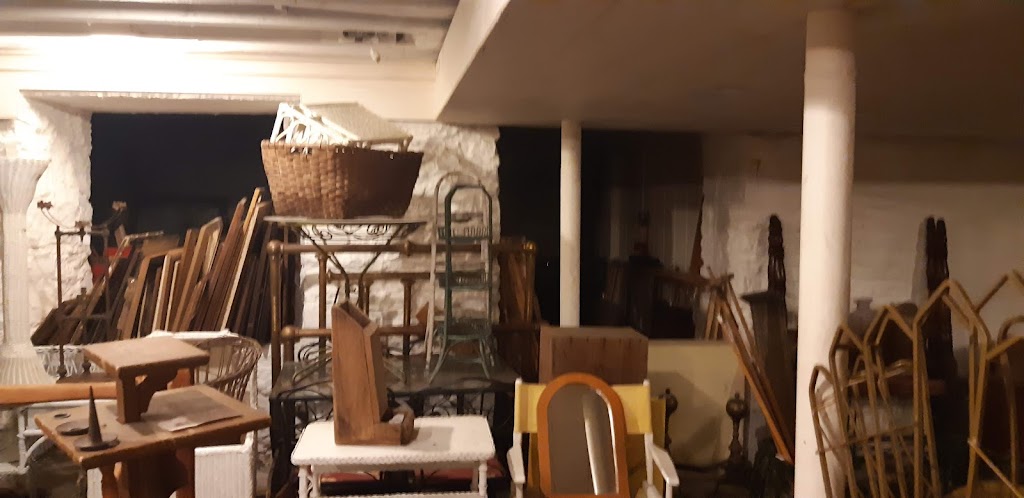 Smiths Creek Antiques | 103 John St, Port Hope, ON L1A 2Z5, Canada | Phone: (905) 885-7840