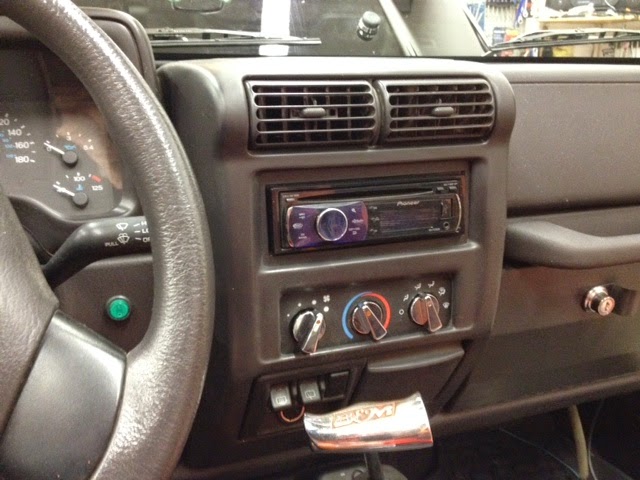 Muntz Stereo | 48 Industrial Ave W #140, Penticton, BC V2A 6M2, Canada | Phone: (250) 493-6611