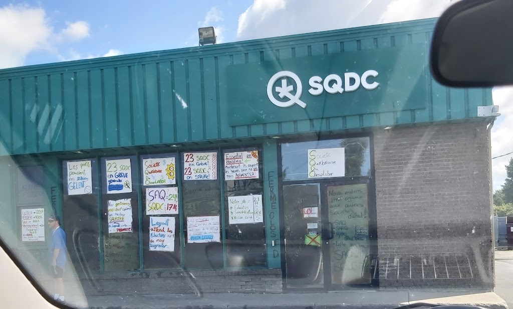 SQDC- Châteauguay | 90 Bd Saint-Jean-Baptiste Local 103, Châteauguay, QC J6K 3A6, Canada | Phone: (450) 507-2002