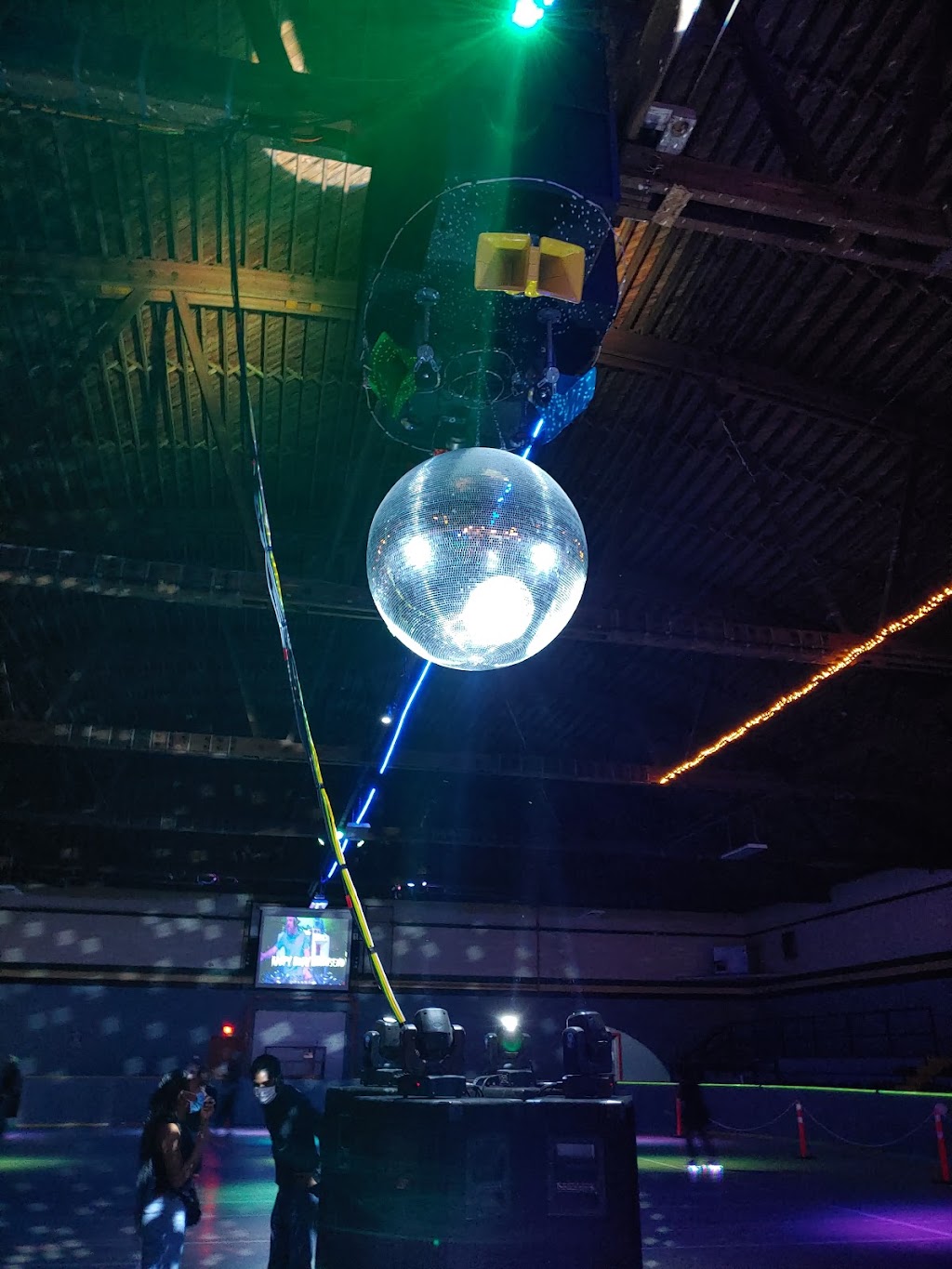 Disco Ball Events | 170 York St, Napanee, ON K7R 3N8, Canada | Phone: (613) 777-5432