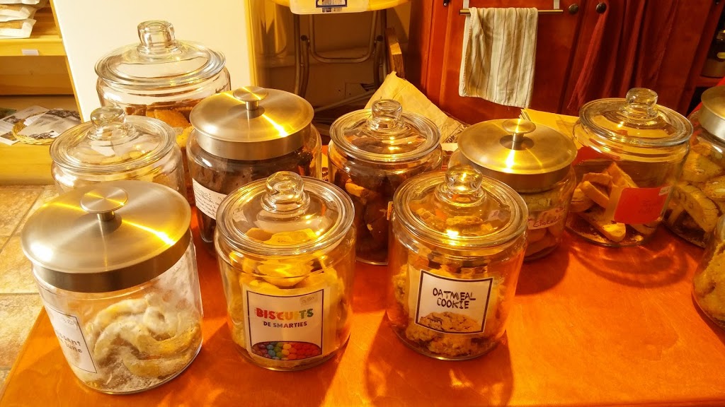 La Chapdelaine Café et Boulangerie | 2454 Rue de lÉglise, Val-David, QC J0T 2N0, Canada | Phone: (819) 320-0119