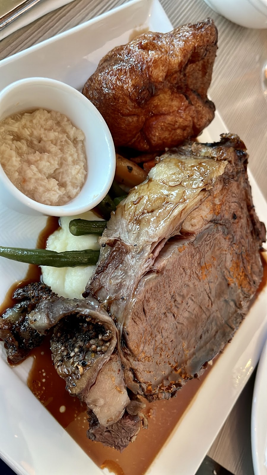 The Falls Deli | 6380 Fallsview Blvd, Niagara Falls, ON L2G 3W6, Canada | Phone: (888) 325-5788