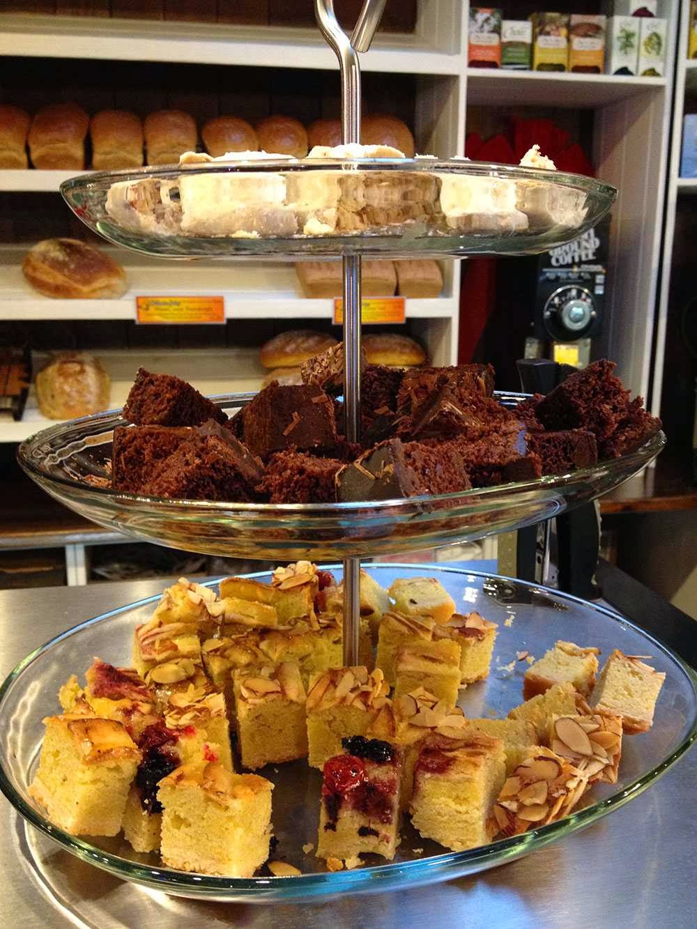 Wheatberries Bakery | 818 Gibsons Way, Gibsons, BC V0N 1V7, Canada | Phone: (604) 886-9155