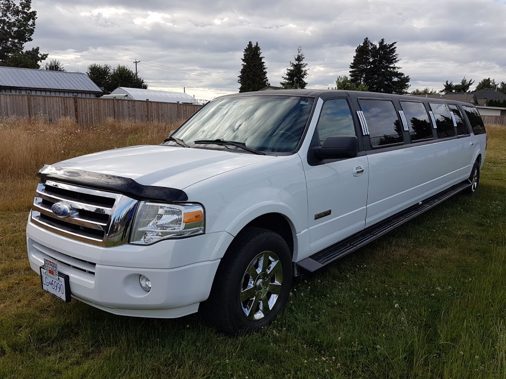 Airport Taxi Toronto | 8 Mercer St, Toronto, ON M5V 0C4, Canada | Phone: (647) 559-3366