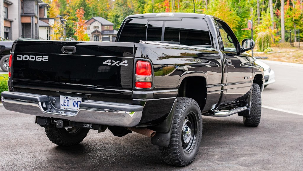 siren detailing | 233 Rue Ouimet, Blainville, QC J7B 0B5, Canada | Phone: (514) 561-2198