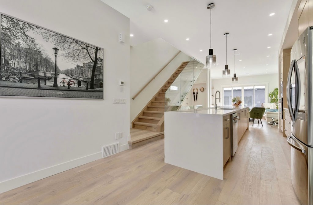 Cronous custom homes INC | 107 Cougartown Close SW, Calgary, AB T3H 0B3, Canada | Phone: (587) 228-1177