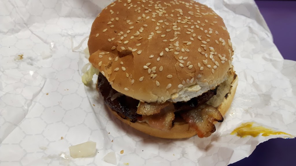 Burger Pit | 5 Booth St, Oro-Medonte, ON L0N 1T0, Canada | Phone: (705) 487-6444