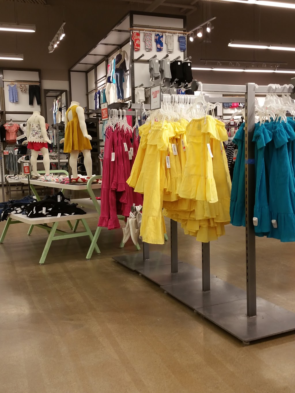 Old Navy | 1400 Ottawa St S, Kitchener, ON N2E 4E2, Canada | Phone: (519) 568-7462