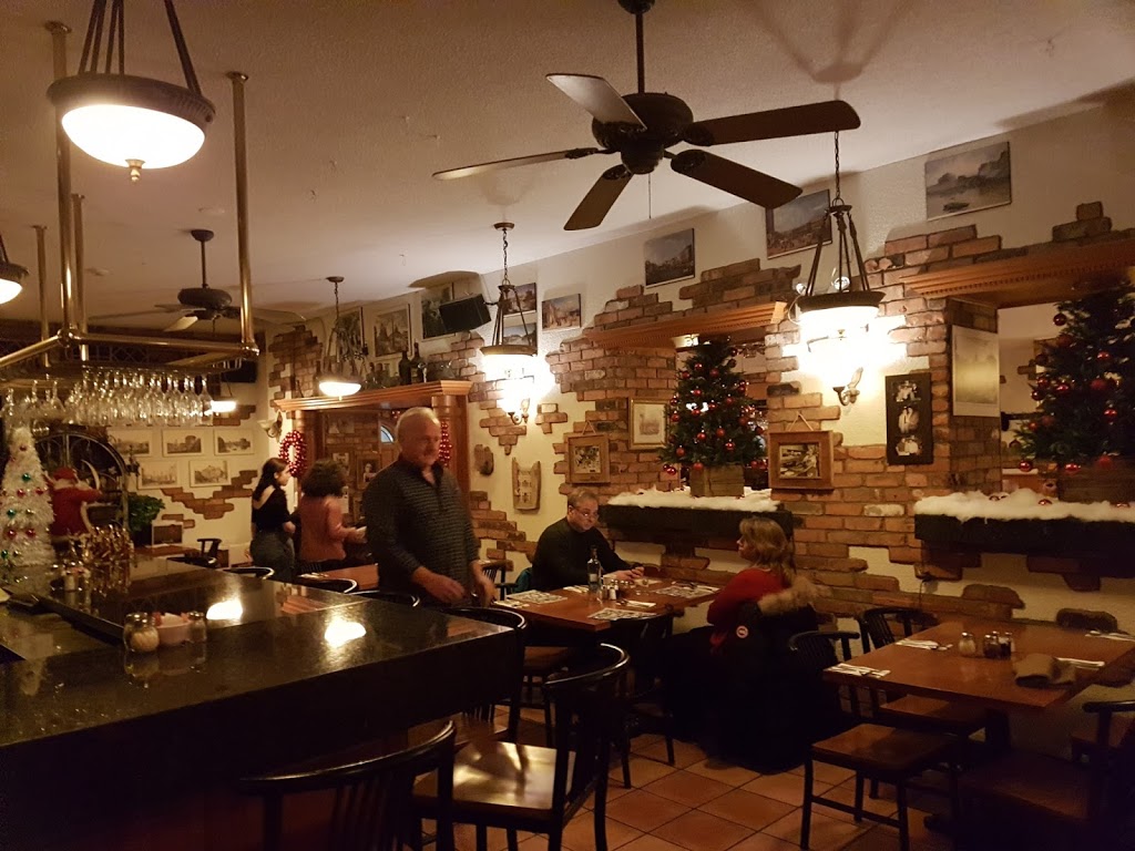 Mamma Martino’s Restaurant | 624 The Queensway, Etobicoke, ON M8Y 1K3, Canada | Phone: (416) 251-3337